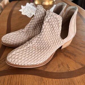 Woven Beige Ankle Boots Very Volatile Los Angeles